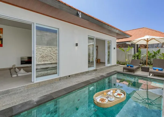 Frangipani 3 *